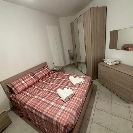 Stanze O Intero Alloggio Cagliari *