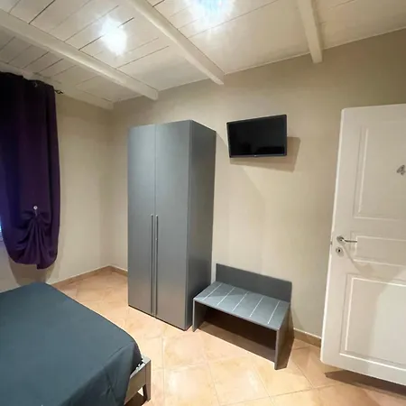 Appartamento Stanze O Intero Alloggio Cagliari *
